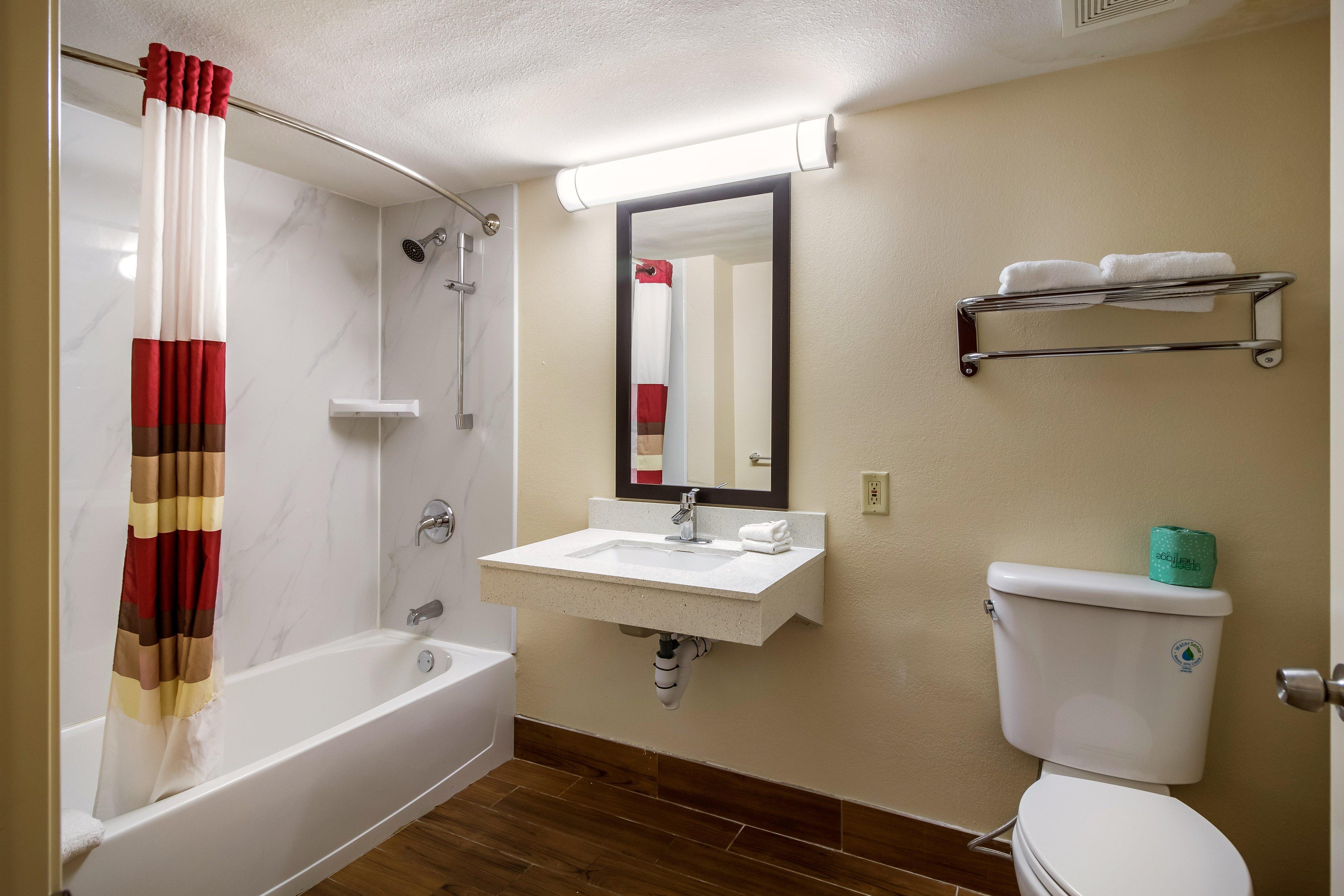 Red Roof Inn Houston East I-10 Exterior foto