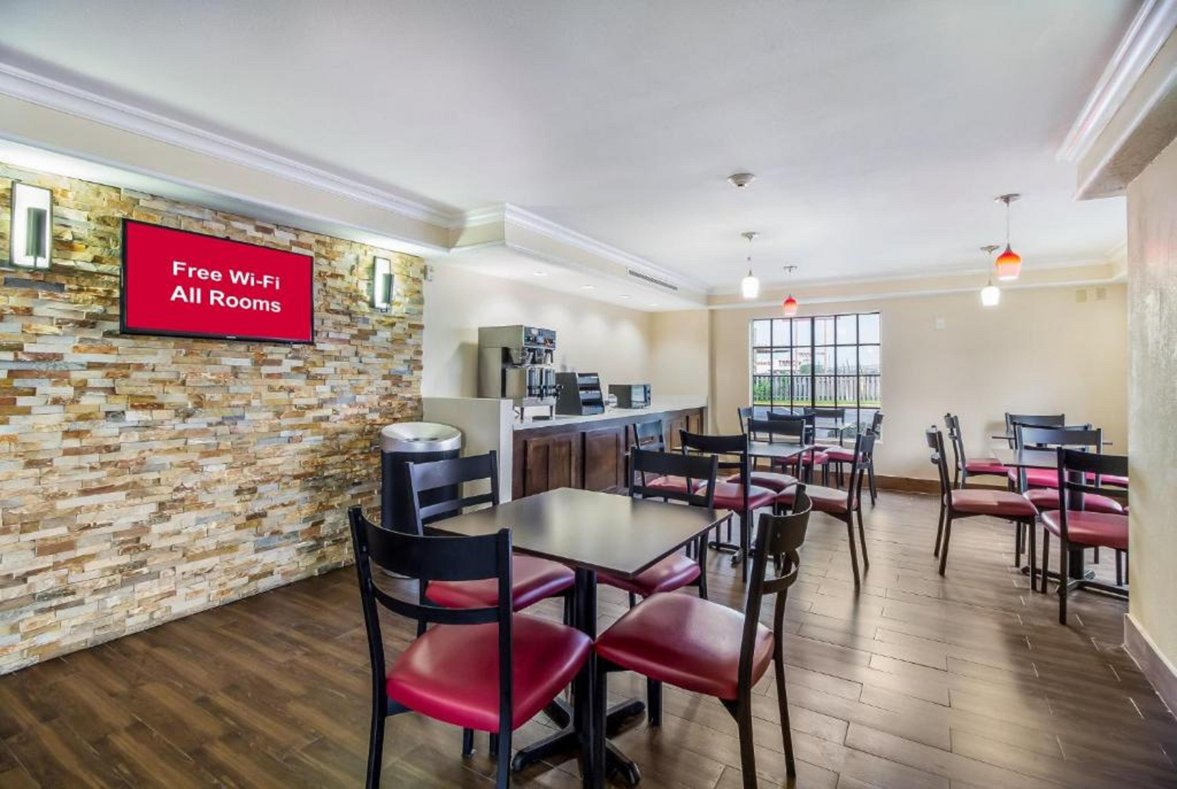 Red Roof Inn Houston East I-10 Exterior foto