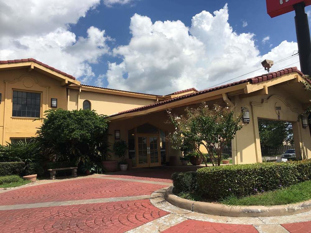 Red Roof Inn Houston East I-10 Exterior foto